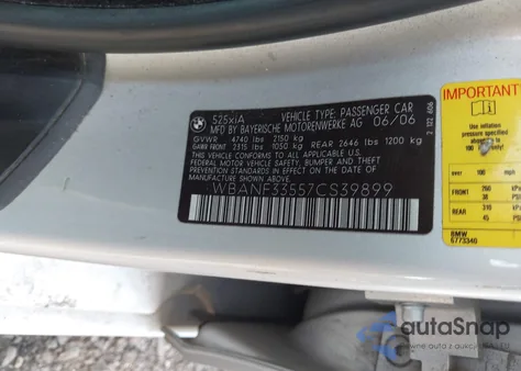 2007 BMW 525Xi z USA, uszkodzony, nr VIN WBANF33557CS39899